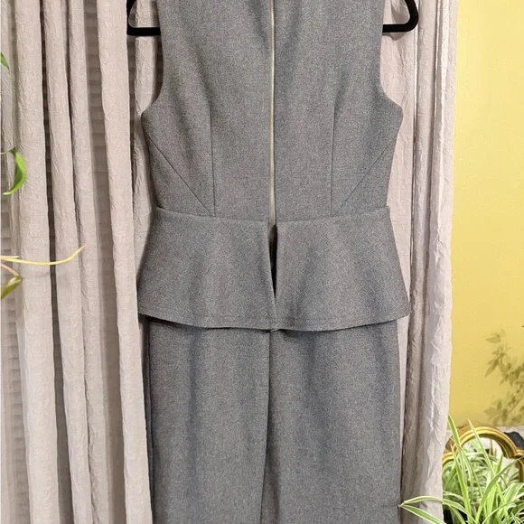 Diane Von Furstenberg delian wool sheath peplum beltDress size 4